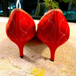 Brand new never worn Ferragamo red silky heels 7B